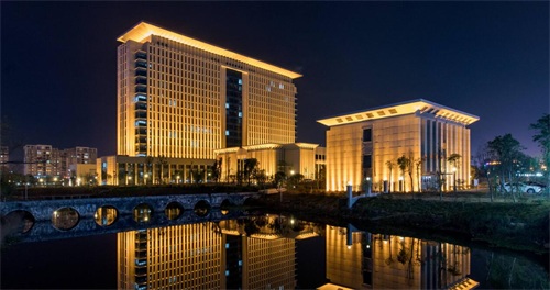 亮化工程需要具備哪些技術要求？需要什么樣的亮化資質才能承接亮化工程？